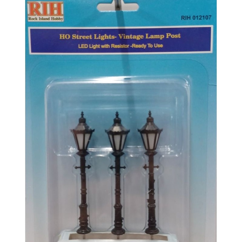 HO VINTAGE LAMP POST (3)