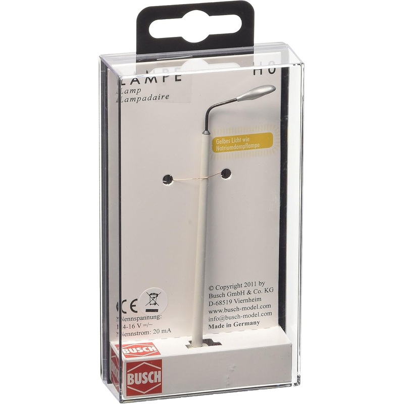 Streetlight w/Concrete Mast – Teardrop Housing