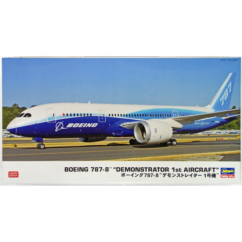 Hasegawa 10807 Boeing 787-8 Demonstrator 1st Aircraft (Limited Edition) 1/200 Scale Kit