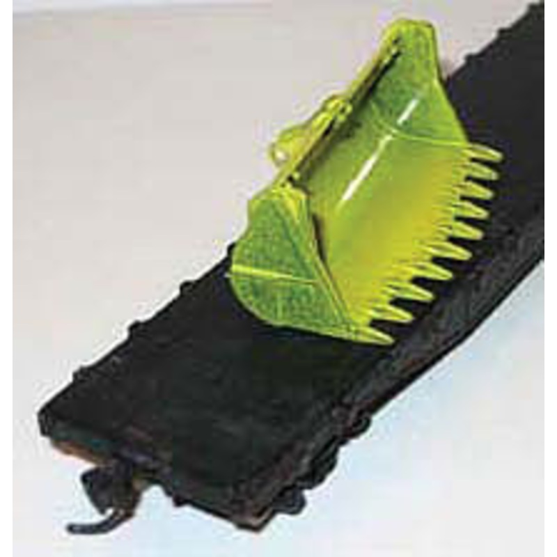 15′ Dozer Blade Freight Car Load Kit (3)