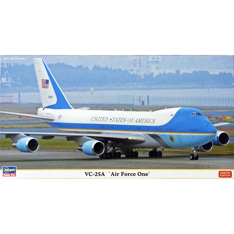 Hasegawa 10805 VC-25A Air Force One (Limited Edition) 1/200 Scale Kit