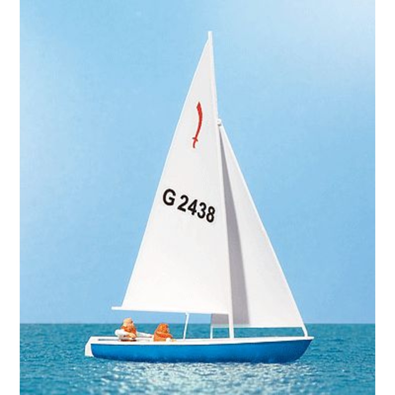 Sailing Boat w/ Sailors #3 – HO-Scale