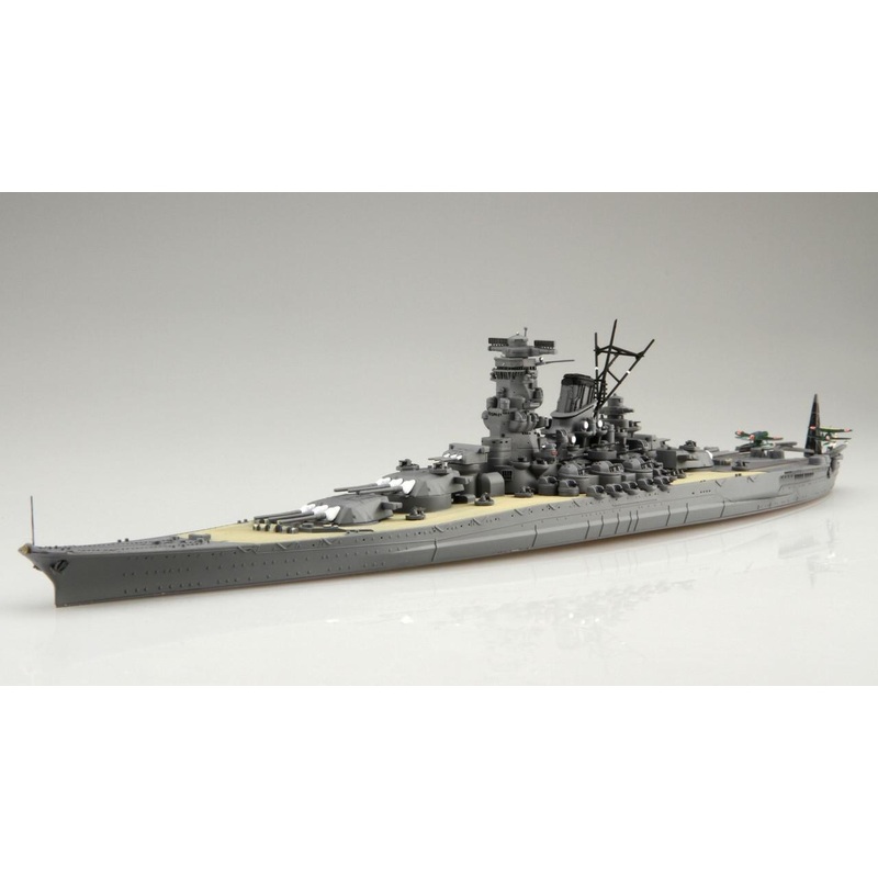 Fujimi 1/700 Japanese Navy Battleship Yamato (1945 / Operation Ten-Ichi-Go) with Etched Parts Plastic Model