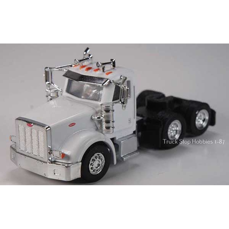 Peterbilt 367 3ax white 2