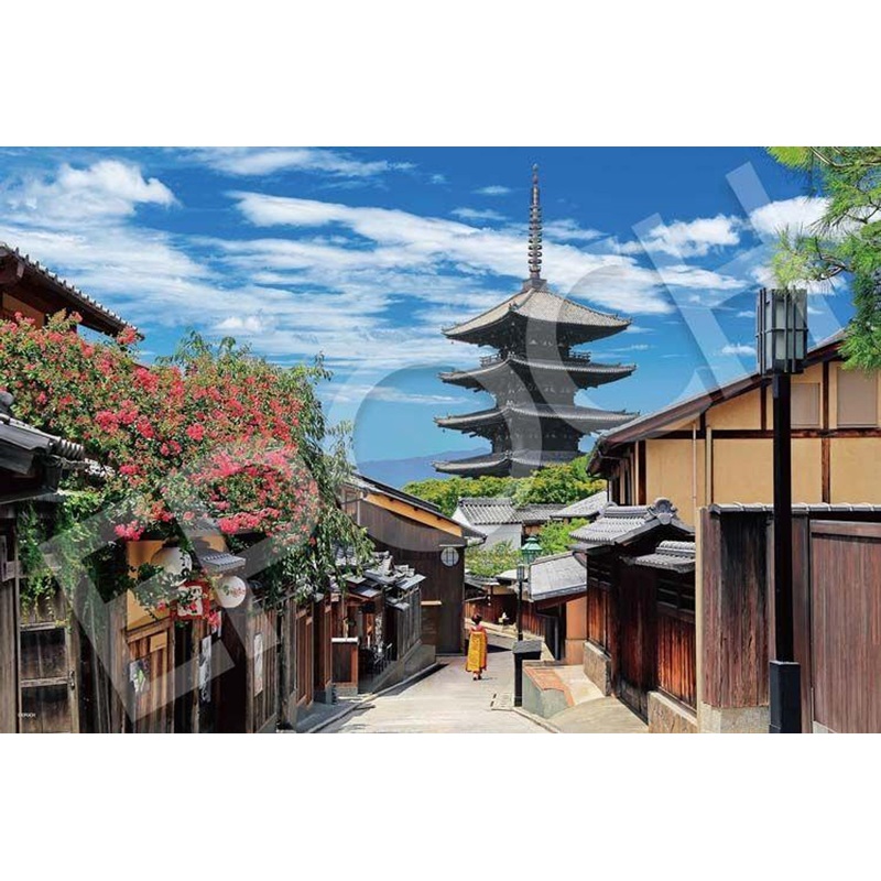 Epoch 22-121s Jigsaw Puzzle Yasaka Pagoda with Blooming Crape Myrtles – Kyoto  (2016 Small Pieces)