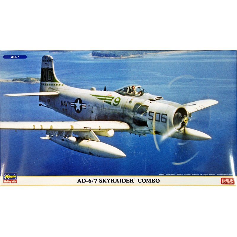 Hasegawa 02027 US Navy AD-6/7 Skyraider COMBO (2 plane set) 1/72 Scale Kit