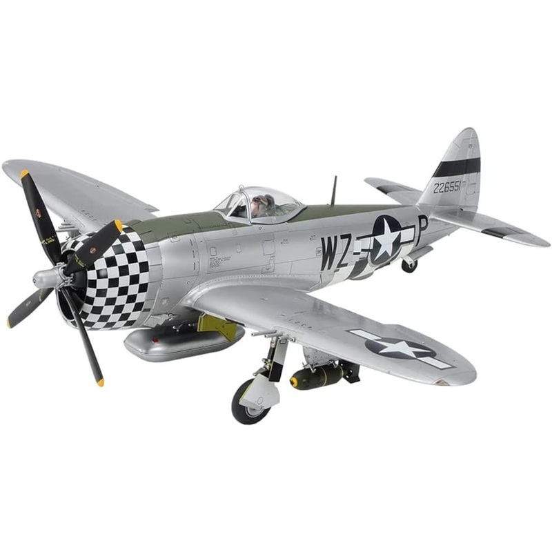 Tamiya 1/48 Republic P-47D Thunderbplt ‘Bubbletop’ w/1/4-Ton 4×4 Light Vehicle Set Plastic Model