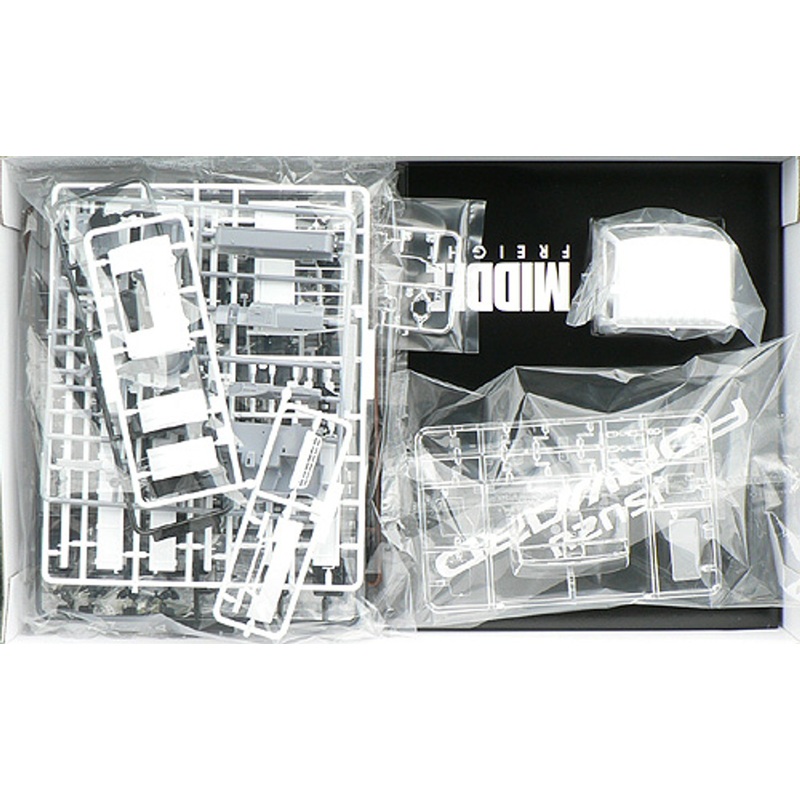 Aoshima 48887 Isuzu Forward Truck Flat Body 1999 (342 Late Version) 1/32 Scale Kit