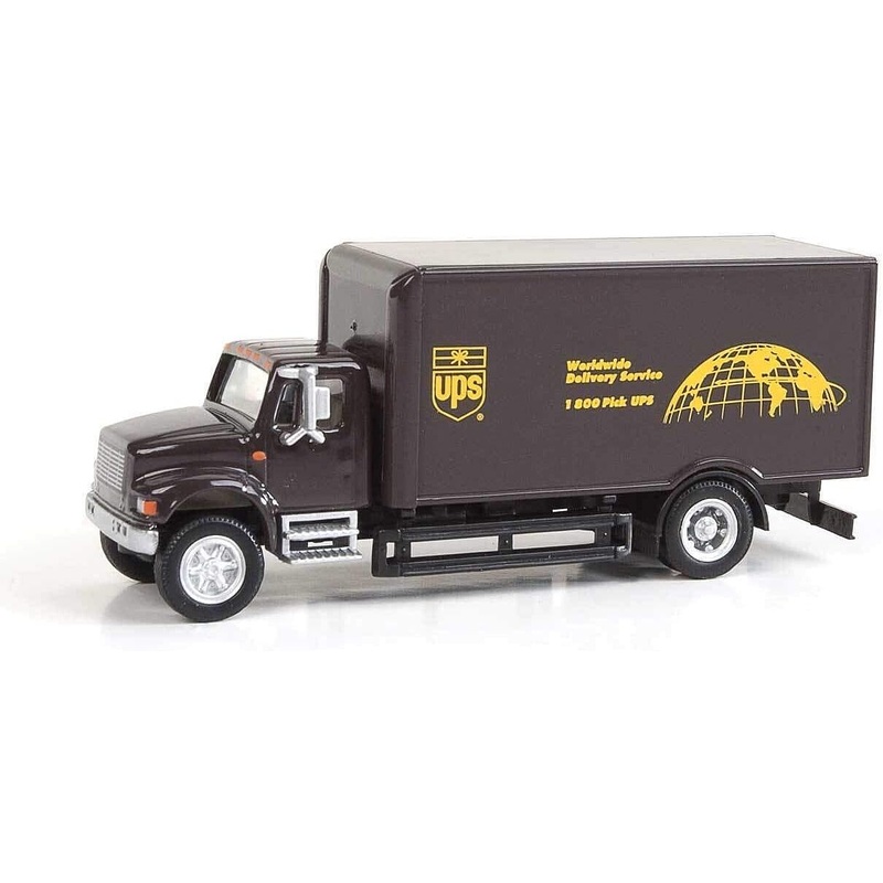International(R) 4900 Single-Axle UPS Box Truck