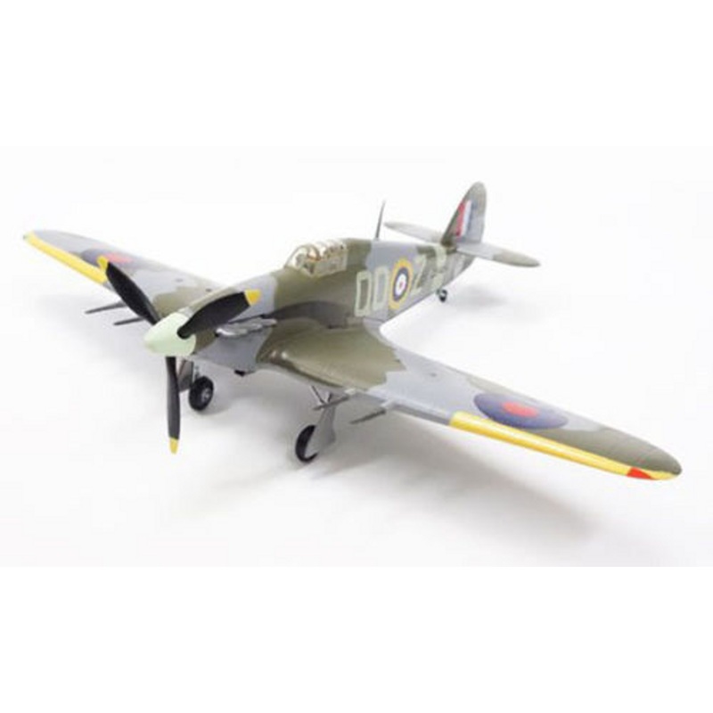 Doyusha 500453 Hawker Hurricane Mk.IIc 1/72 Scale Pre-painted
