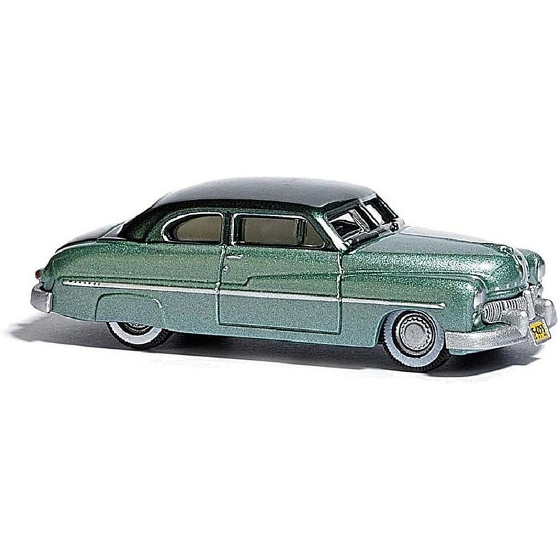 Mercury 8 1949 2-Tone Grn – HO-Scale
