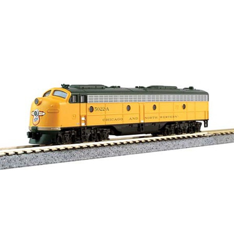 N E8A, Pull C&NW 400 Del – N-Scale