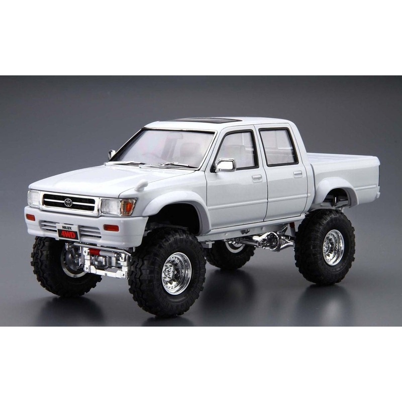 Aoshima The Tuned Car No.5 1/24 LN107 Hilux Pickup Double Cab Lift-Up ’94 (Toyota) Plastic Model
