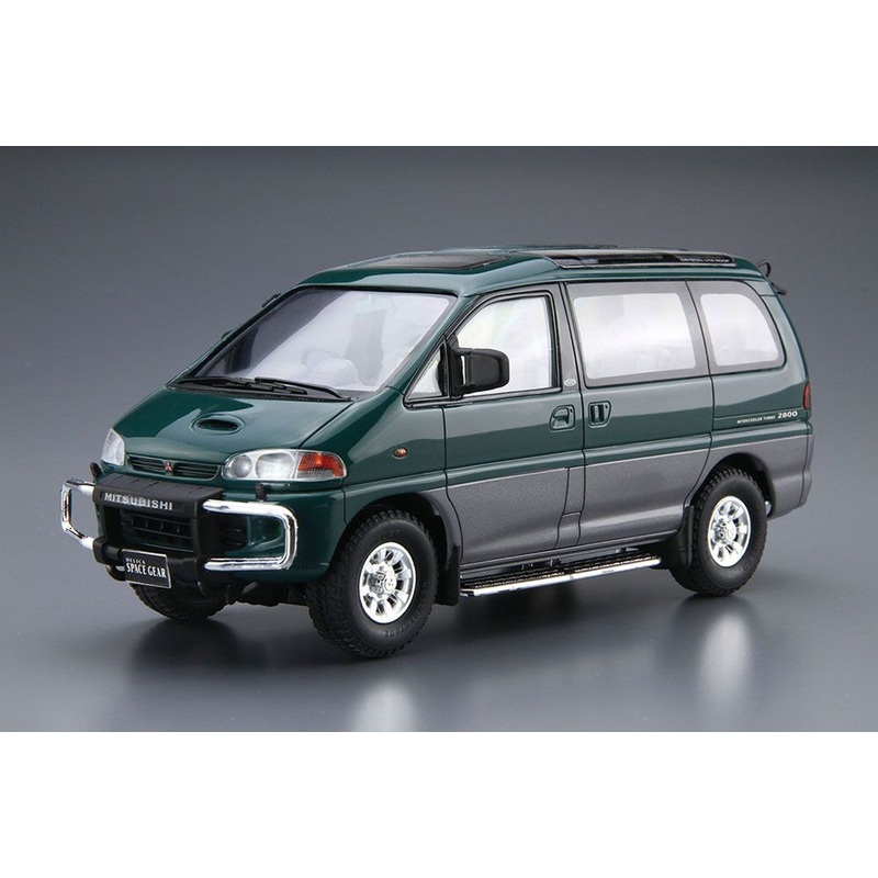 Aoshima 1/24 Mitsubishi PE8W Delica Space Gear ’96 Plastic Model