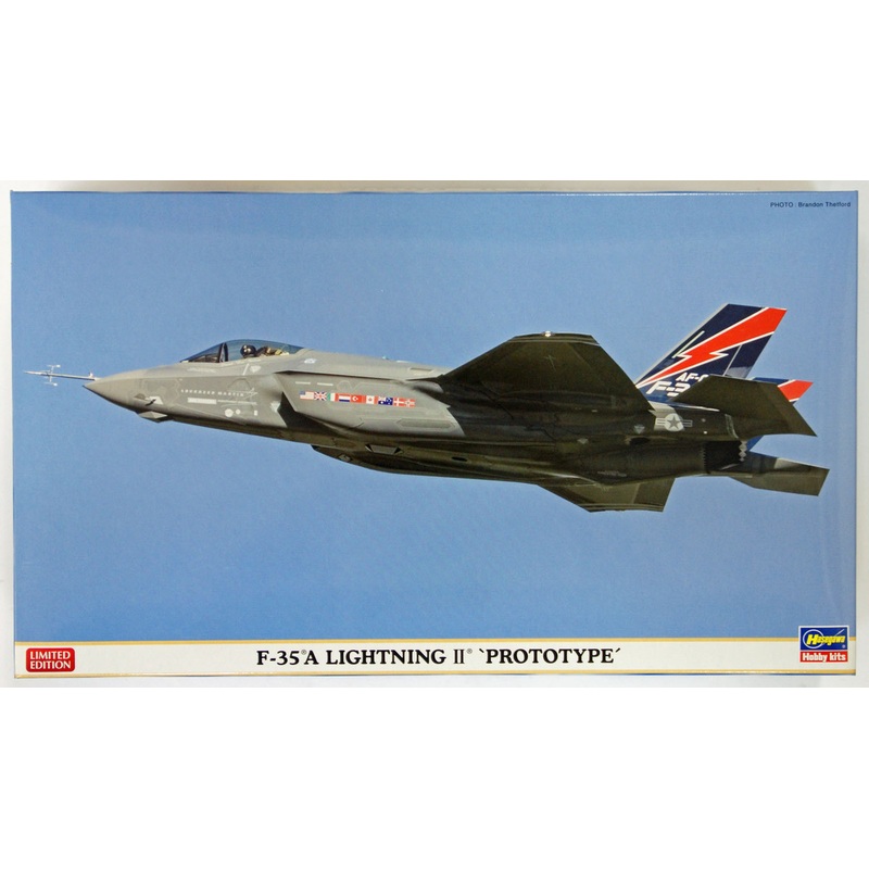 Hasegawa 02107 F-35A Lightning II Prototype 1/72 Scale Kit