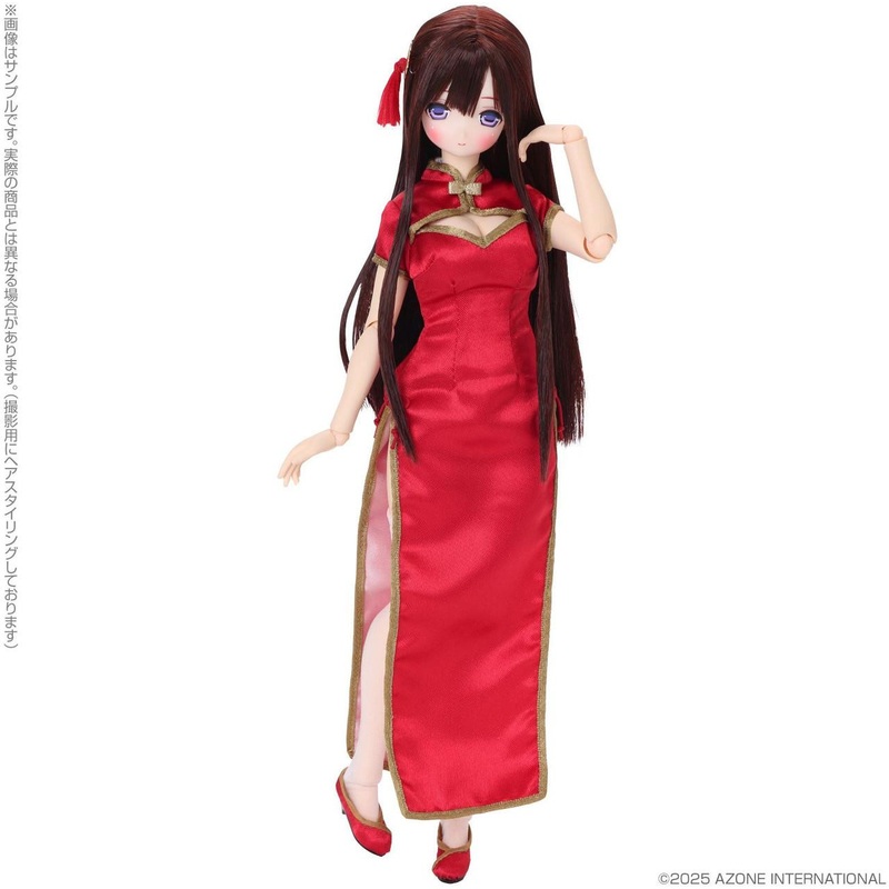 Azone 1/6 EX Cute Family Mio – Maiden’s Holiday Walk Figure