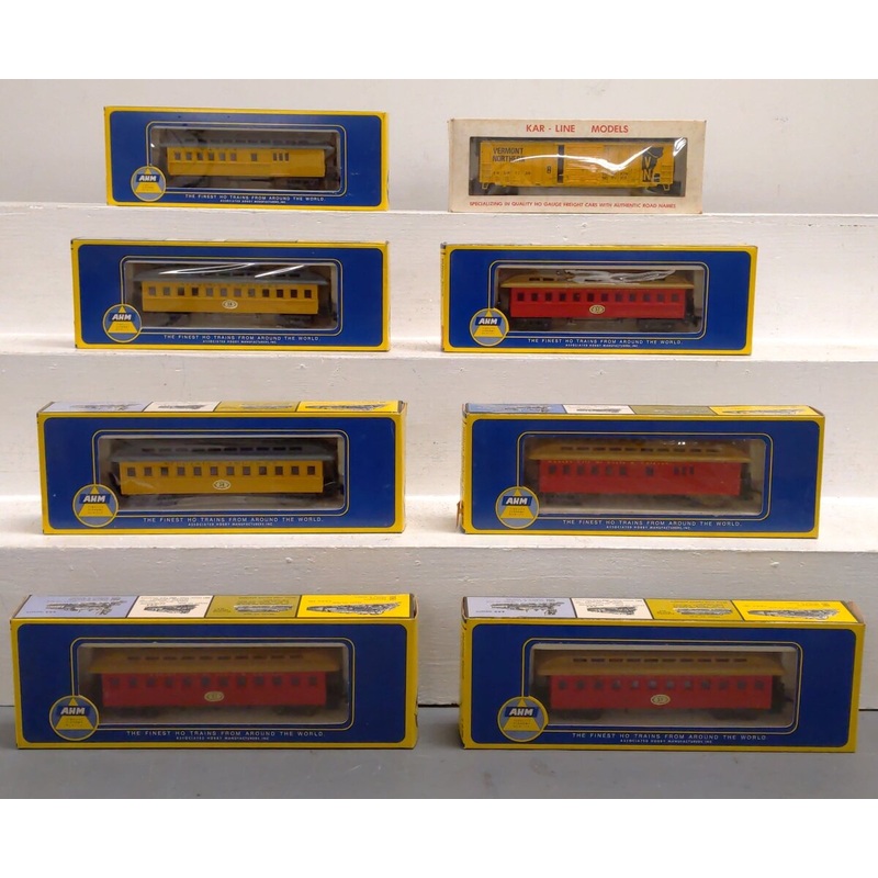AHM HO Assorted Passenger Cars & Freight Car [8] EX/Box