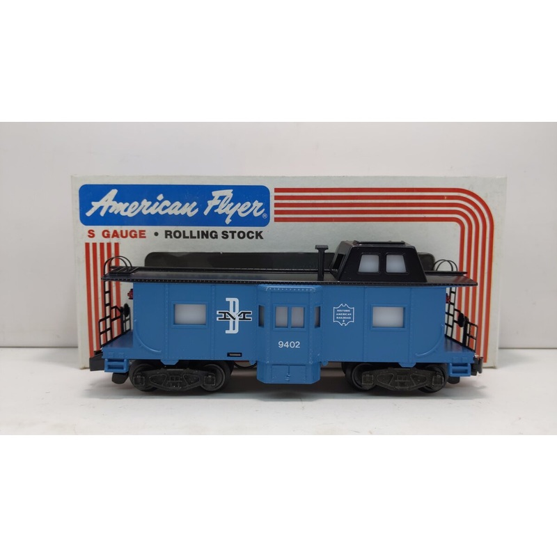 American Flyer 4-9402 S Gauge Boston & Maine Bay Window Caboose EX/Box