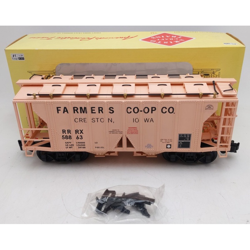 Aristo-Craft ART-41210A Farmers Co-Op Co 2-Bay Covered Hopper w/Plastic Wheels EX/Box