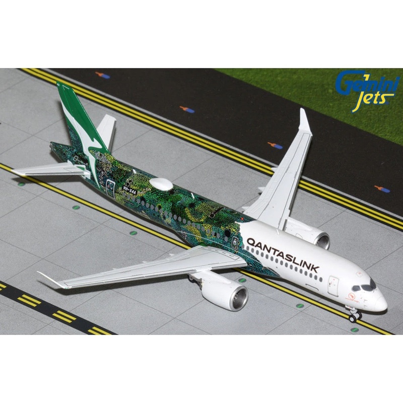 Gemini Jets G2QFA1319 1/200 QantasLink A220-300 VH-X4A Minyma Kutjara Tjukurpa (green)