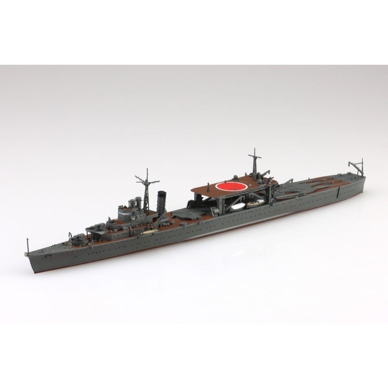 Aoshima A006965 1/700 Japanese Navy Midget Submarine Tender Hiyoda