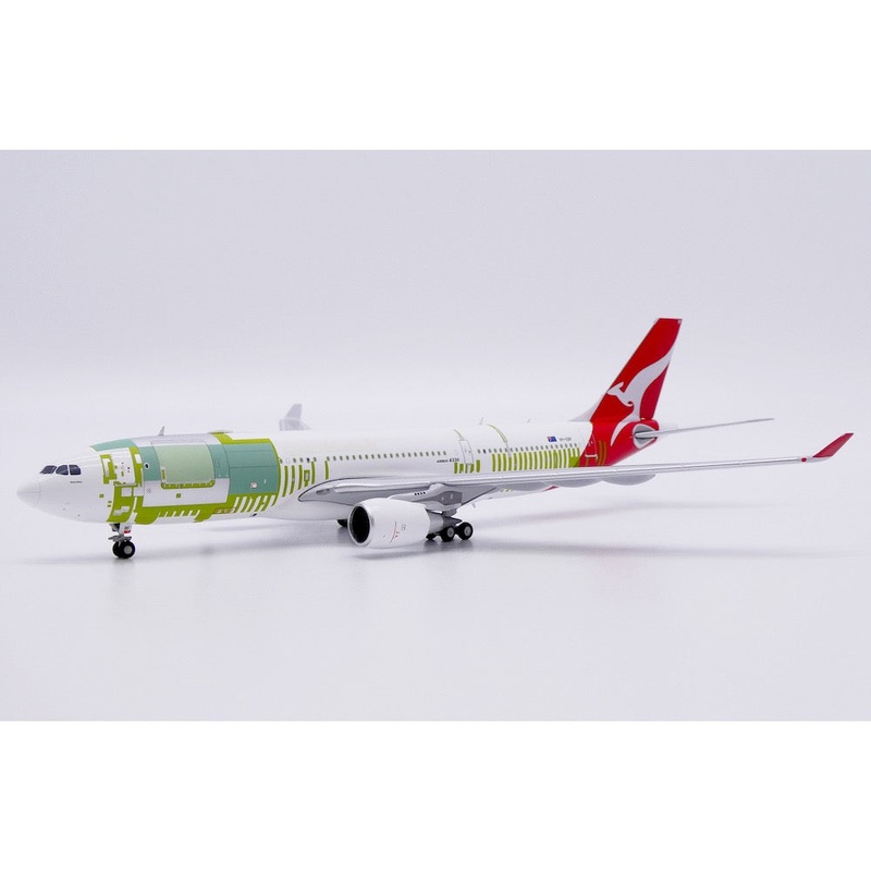 JC Wings XX40244 1/400 Qantas Freight Airbus A330-200(P2F) Bare metal Reg: VH-EBF With Antenna