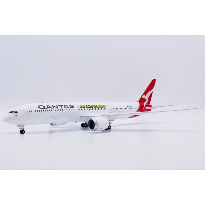 JC wings XX20568A 1/200 Qantas Boeing 787-9 Dreamliner Go Australia Reg: VH-ZNH Flaps Down With Stand
