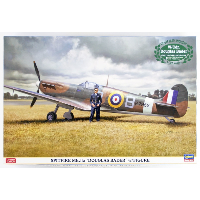 Hasegawa 08247 Royal Air Force Spitfire Mk.2a Douglas Bader w/ Figure 1/32 Scale Kit