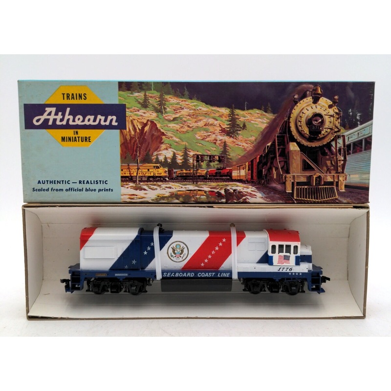 Athearn 3494 HO SCL Spirit of 76′ U33B Dummy Diesel Locomotive #1776 LN/Box