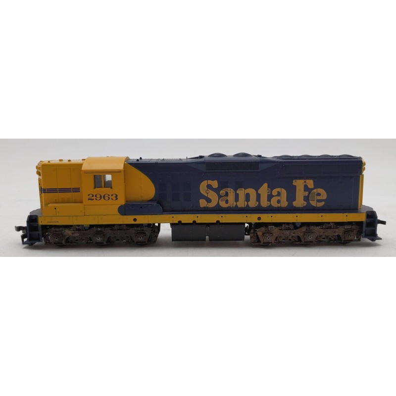 Athearn 3821 HO Santa Fe Dummy Diesel Locomotive #2963 EX