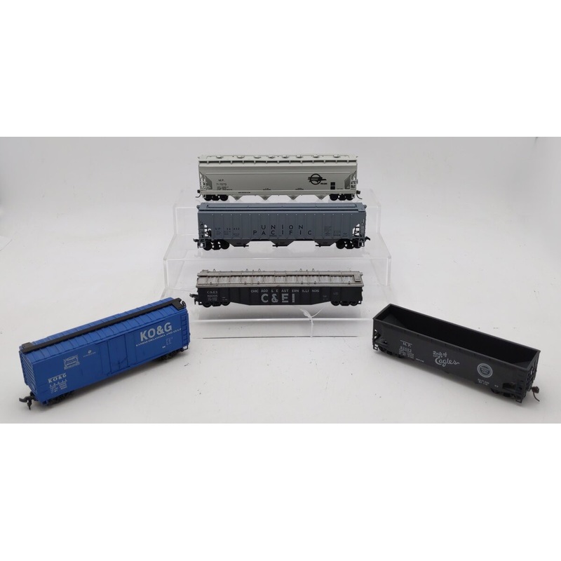 Assorted HO Scale Freight Cars: #82005, #23452, #30011, #717273 & #62003 [5] VG