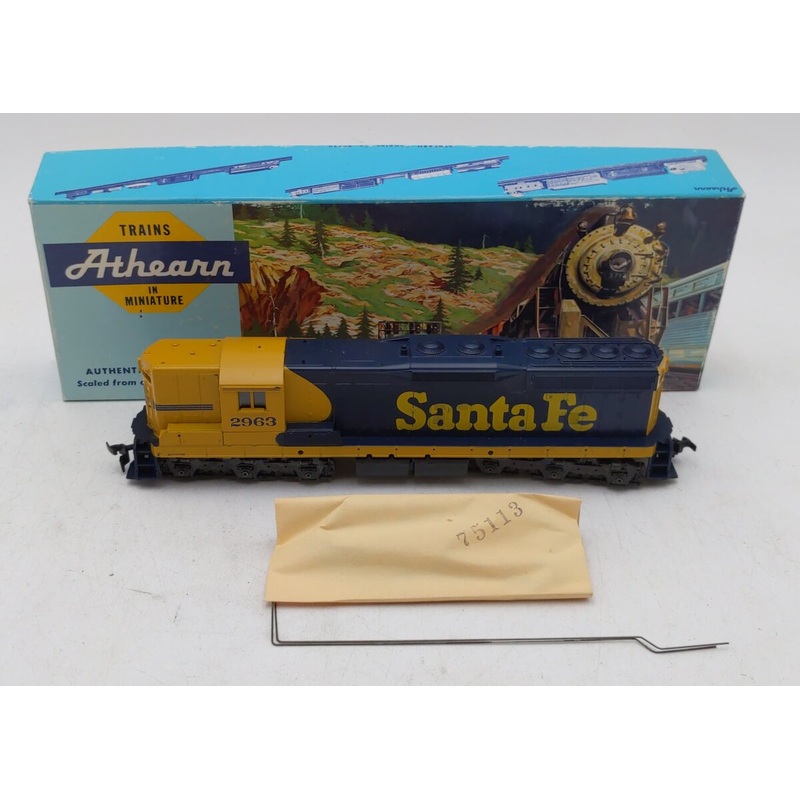 Athearn 3801 HO Santa Fe SD-9 Power Diesel Locomotive #2963 EX/Box
