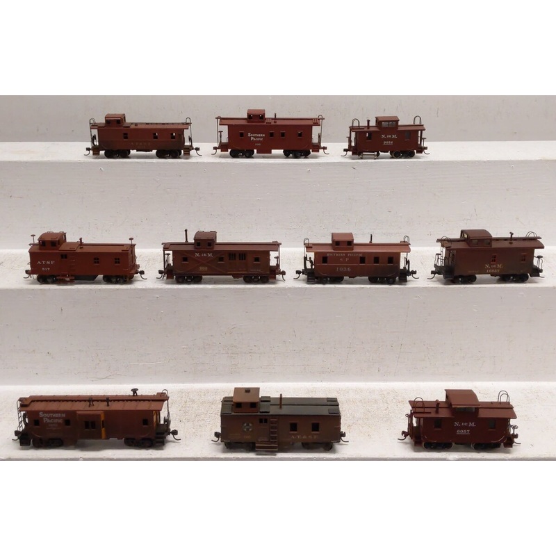 Athearn & Other Assorted HO Cabooses [10] VG