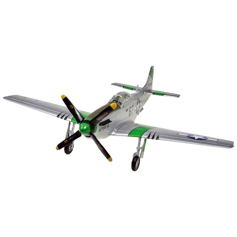 Doyusha 403051 P-51D Mustang 1/72 Scale Fully Pre-painted Plastic Kit