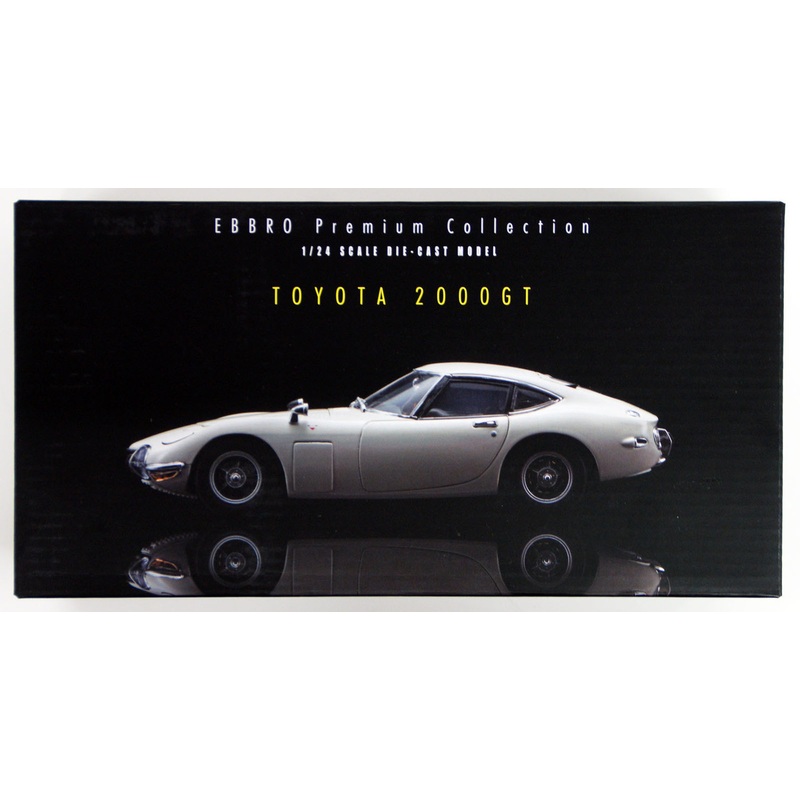 Ebbro 24030 TOYOTA 2000GT (White) 1/24 Scale