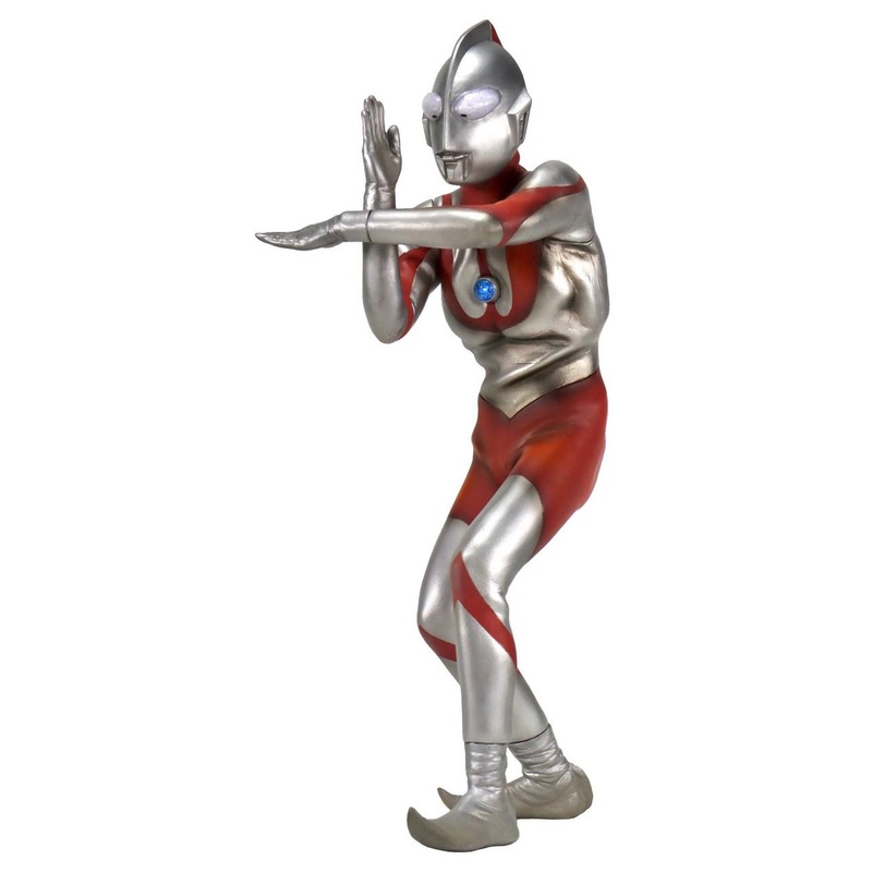 CCP 1/6 Tokusatsu Series Ultraman (Type B) Specium Ray High Grade Ver. Figure with LED Light-Up Gimmick