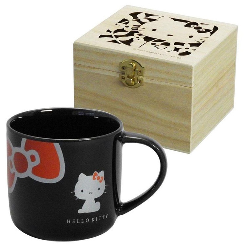 Yamaka Hello Kitty Wooden Box Mug Conservative Black