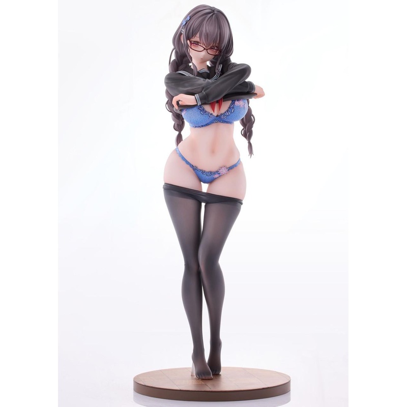 Uya 1/6 Original Character: A Girl with Glasses who Doesn’t Want to Attend Gym Class