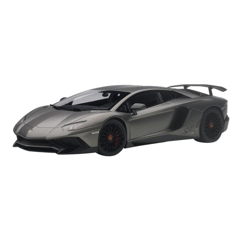 AUTOArt 1/18 Lamborghini Aventador LP750-4 SV (Matte Grey) Finished Model