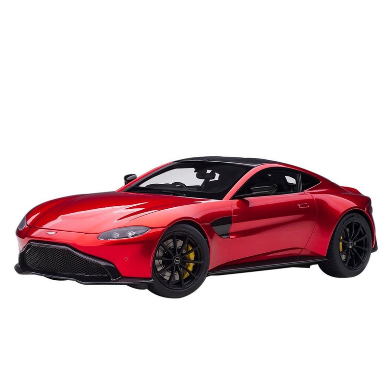 AUTOArt 1/18 Aston Martin Vantage ’19 (Hyper Red/Carbon Black Roof) Finished Model