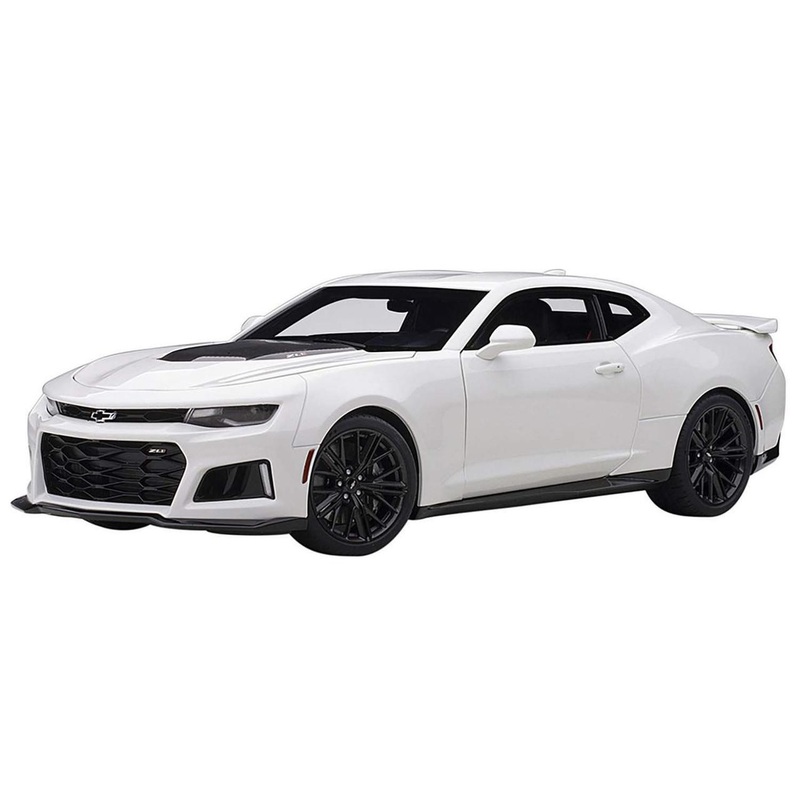 AUTOArt 1/18 Chevrolet Camaro ZL1 ’17 (White) Finished Model